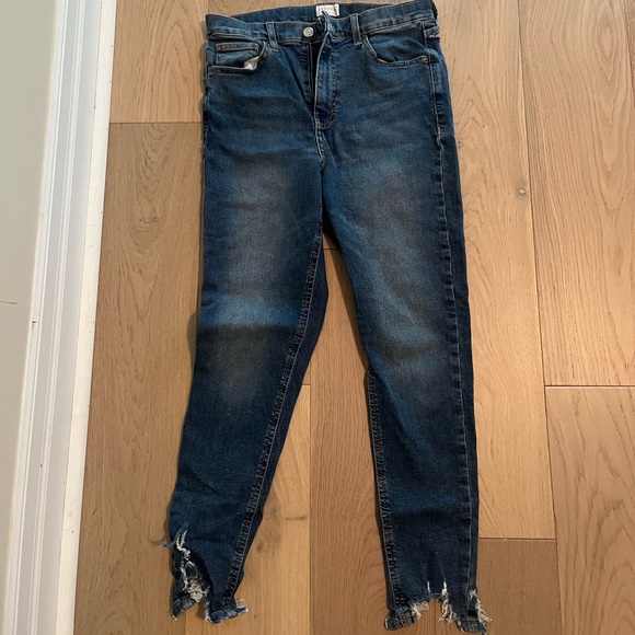 TOPSHOP Distressed Mid-Wash Leg Jeans - Picture 1 of 6